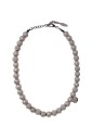 collier-elegant-en-metal-texture