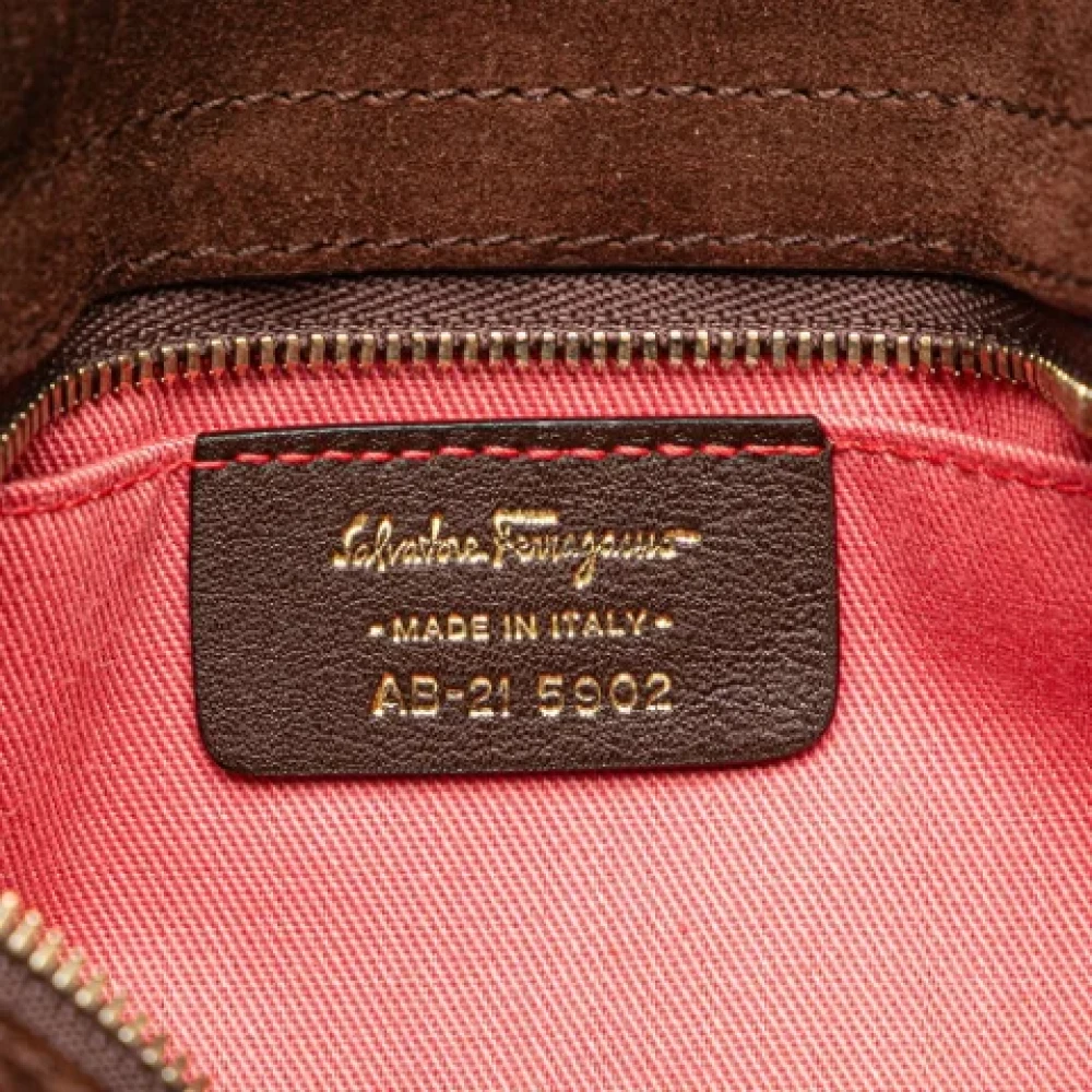 Salvatore Ferragamo Pre-owned Suede handbags Brown Dames