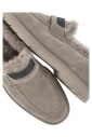 mocassins-gris-en-daim-avec-details-dores