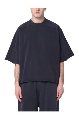 short-sleeve-crew-neck-t-shirt