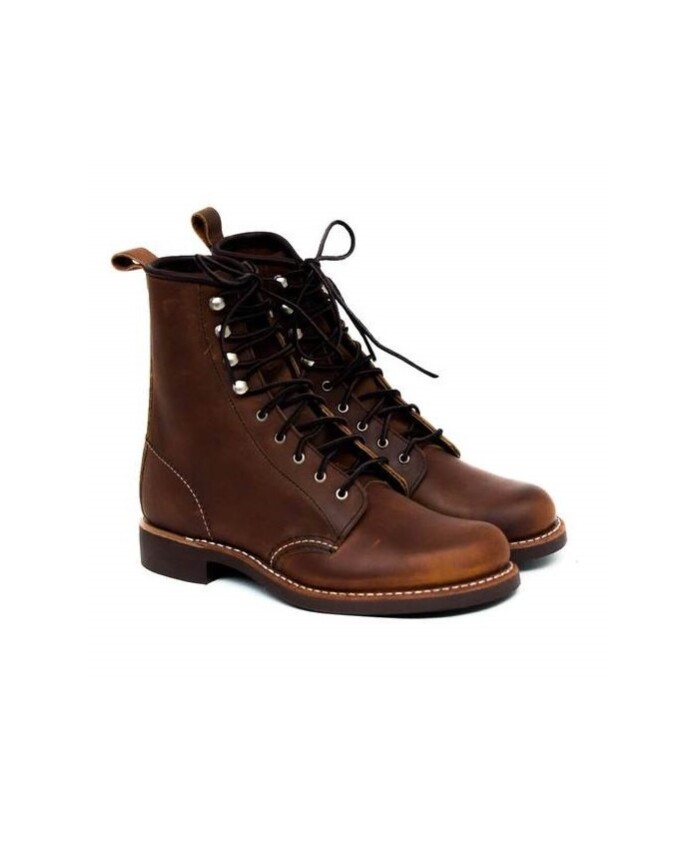 bottes-en-cuir-robustes-et-resistantes