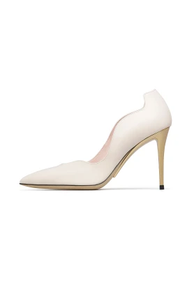 Pumps med skulptural klack