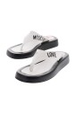 sandales-a-deux-tons-pour-l-ete