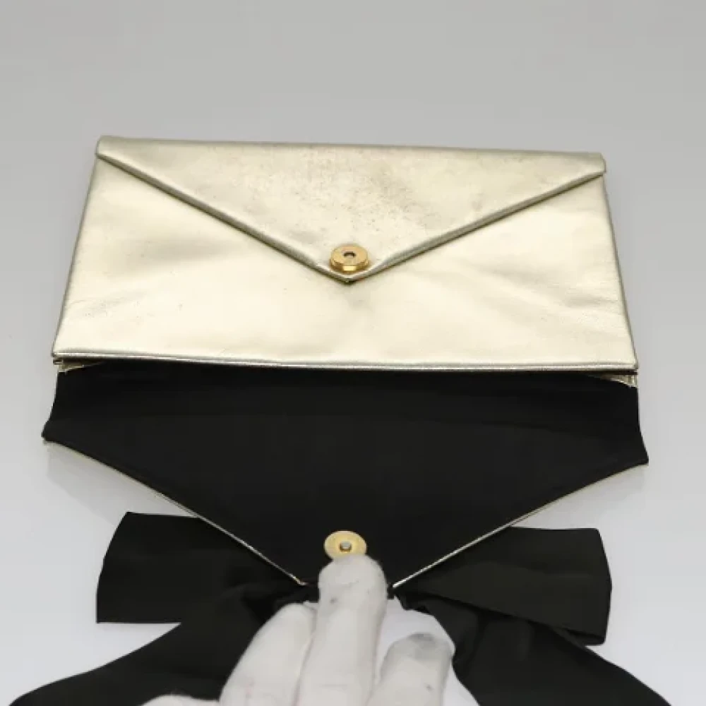 Saint Laurent Vintage Pre-owned Leather clutches Yellow Dames
