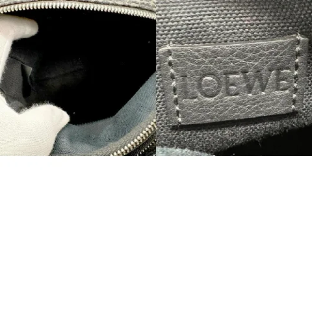 Loewe Pre-owned Canvas shoulder-bags Black Dames