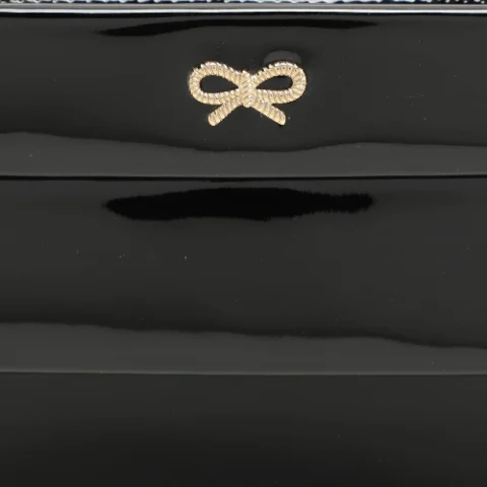 Anya Hindmarch Pre-owned Leather clutches Black Dames