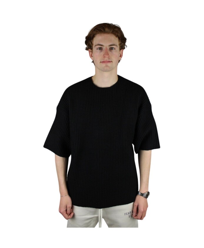 t-shirt-noir-a-manches-courtes-en-heavy-waffle