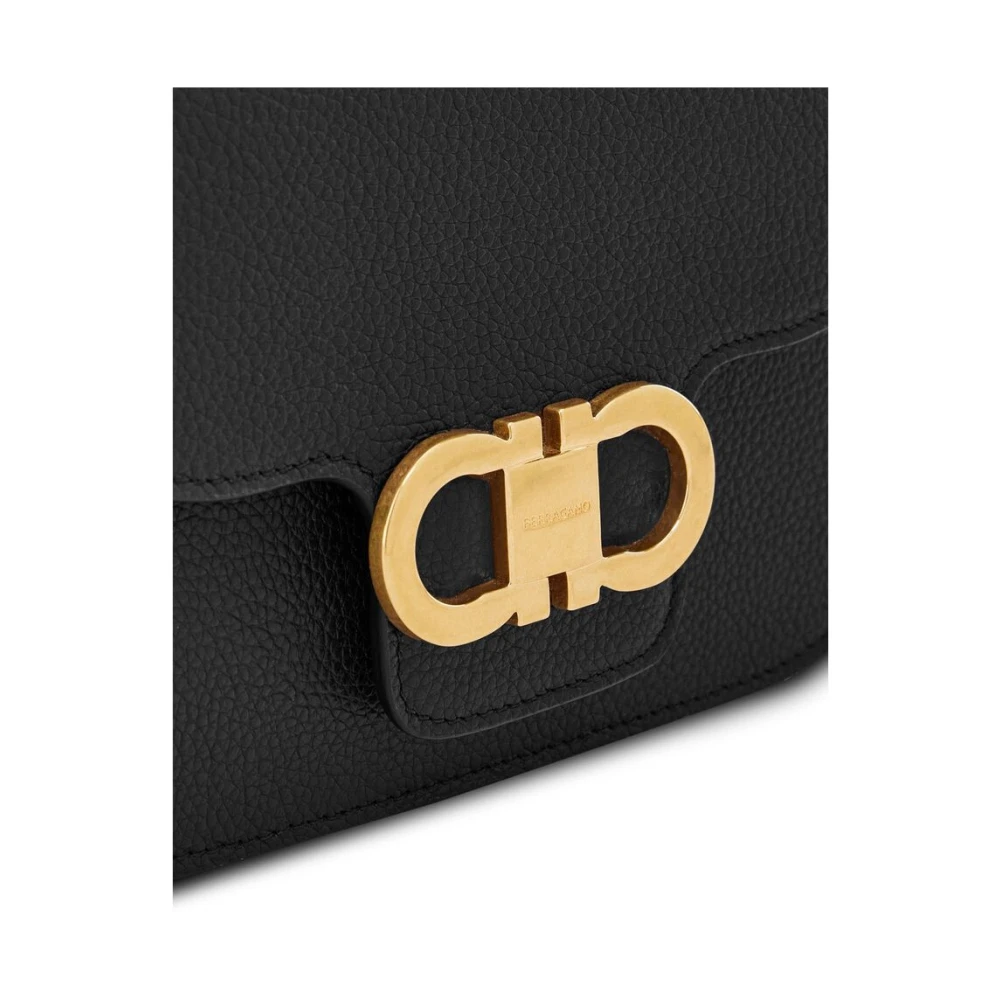 Salvatore Ferragamo Zwarte Crossbody Tas met Overslag Black Dames