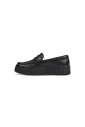mocassin-en-cuir-noir-avec-semelle-en-caoutchouc
