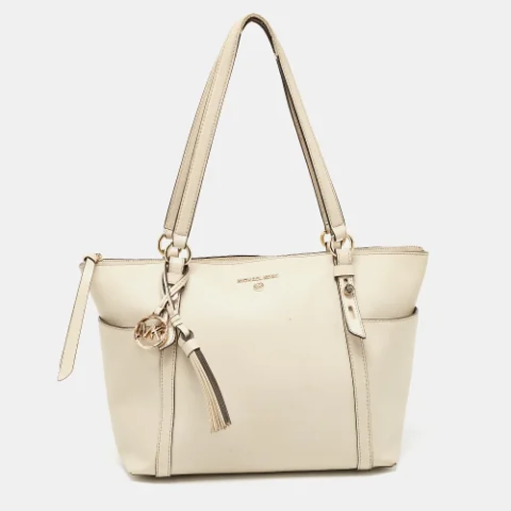 Michael Kors Pre-owned Leather totes Beige Dames
