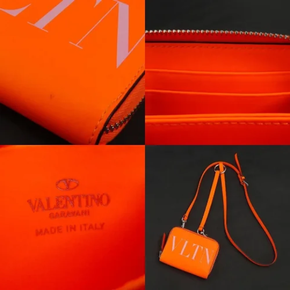 Valentino Vintage Pre-owned Leather wallets Orange Dames