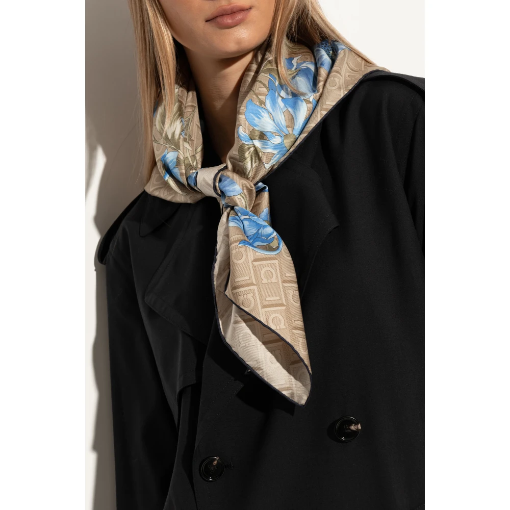 Salvatore Ferragamo Zijden sjaal met print Beige Dames
