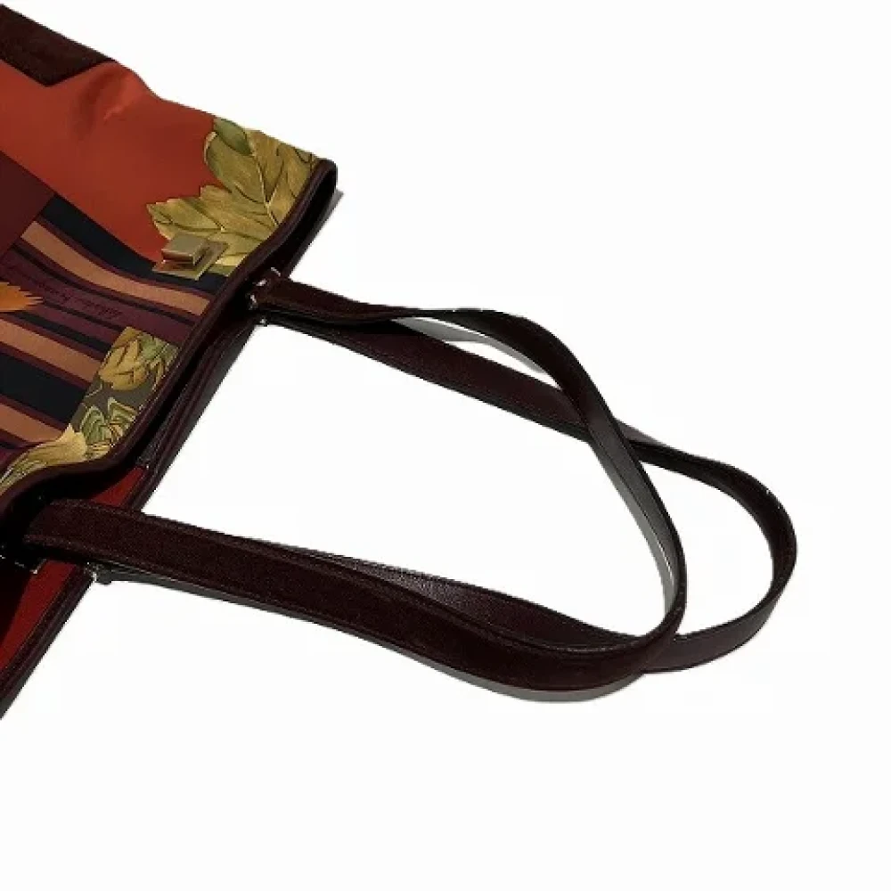 Salvatore Ferragamo Pre-owned Canvas shoulder-bags Red Dames