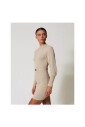 robe-pull-en-maille-cotelee