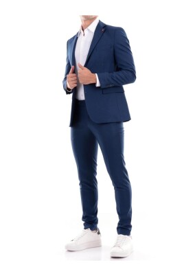 navy-blue-slim-fit-suit