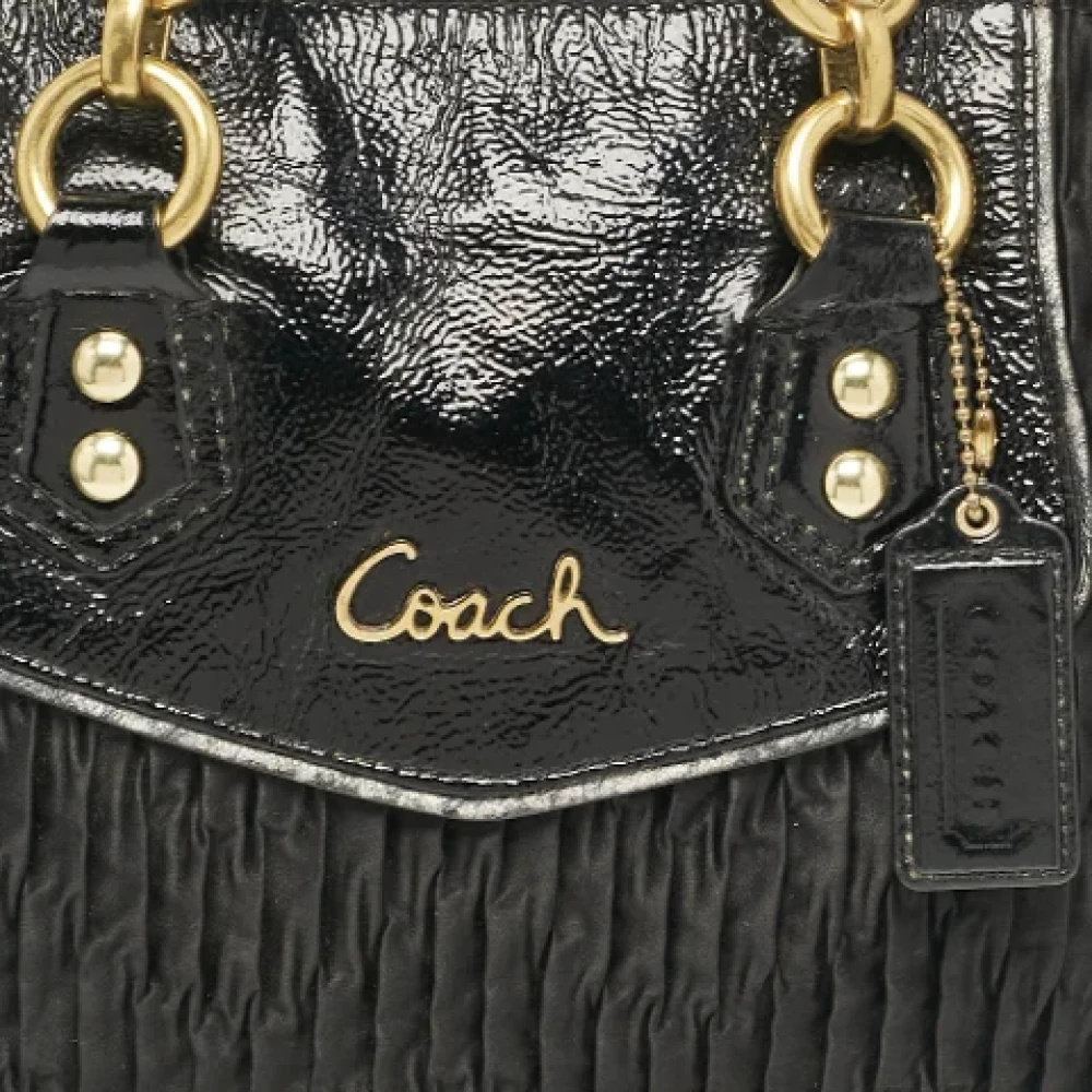 Coach Pre-owned Leather totes Black Dames