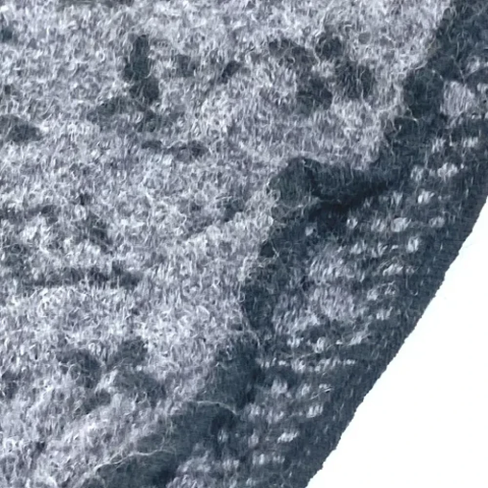 Louis Vuitton Vintage Pre-owned Wool scarves Gray Heren