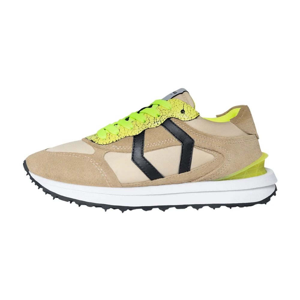 Mikakus Barcelona Kleurrijke Ivy Sneakers unisex Schoenen Beige