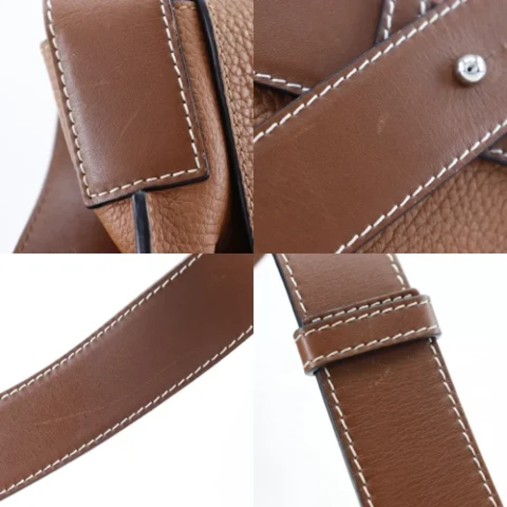 Loewe Pre-owned Leather crossbody-bags Brown Dames