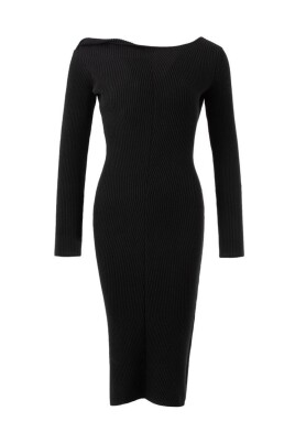 black-ribbed-jersey-dress-with-boat-neckline