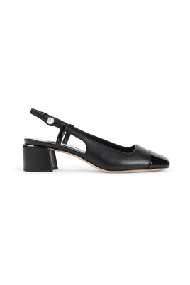 black-patent-leather-pumps