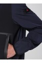 moderne-mantel-met-stijlvolle-details