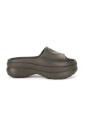 chaussures-plates-noires-style-slide