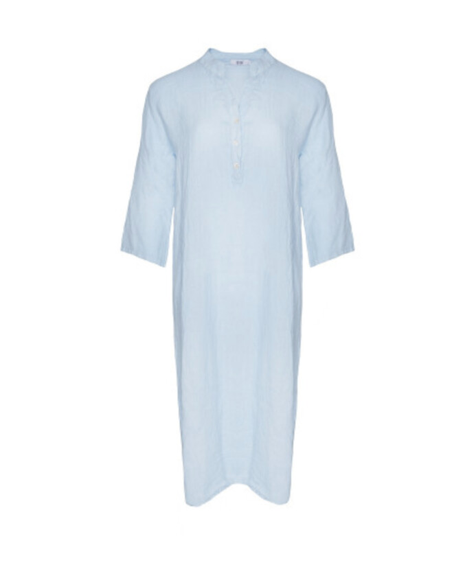 robe-chemise-longue-en-lin-bleu-clair