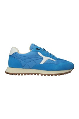runner-sneaker