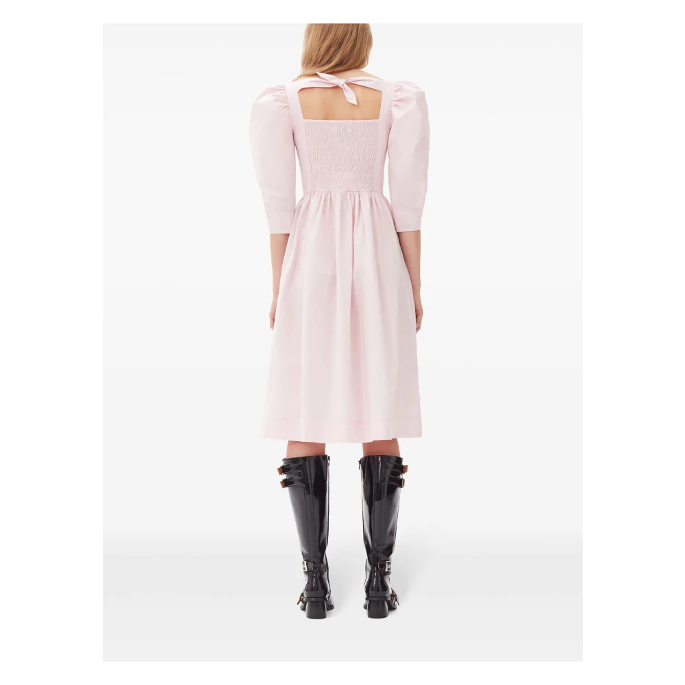 Ganni Roze Jurk met Vierkante Halslijn en Uitsnijding Pink Dames