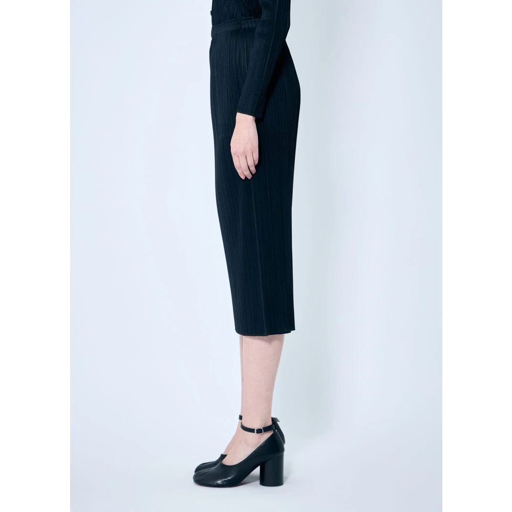 Issey Miyake Geplooide Midi Rok met Zakken Black Dames