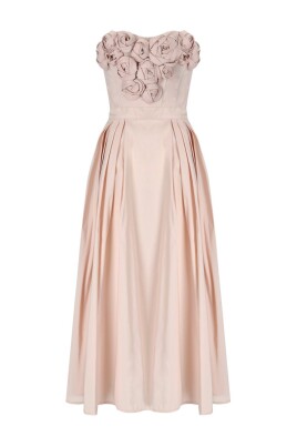 robe-midi-rose-brodee-de-roses