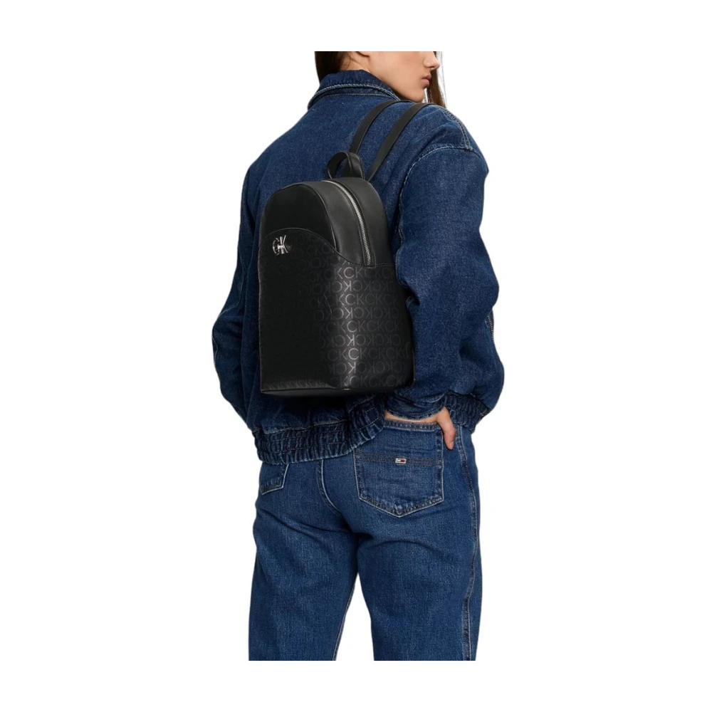 Calvin Klein Zwarte Polyethyleen Rugzak Herfst Winter Collectie Black Dames