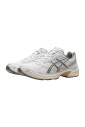 wit-klei-grijs-hardloopschoenen