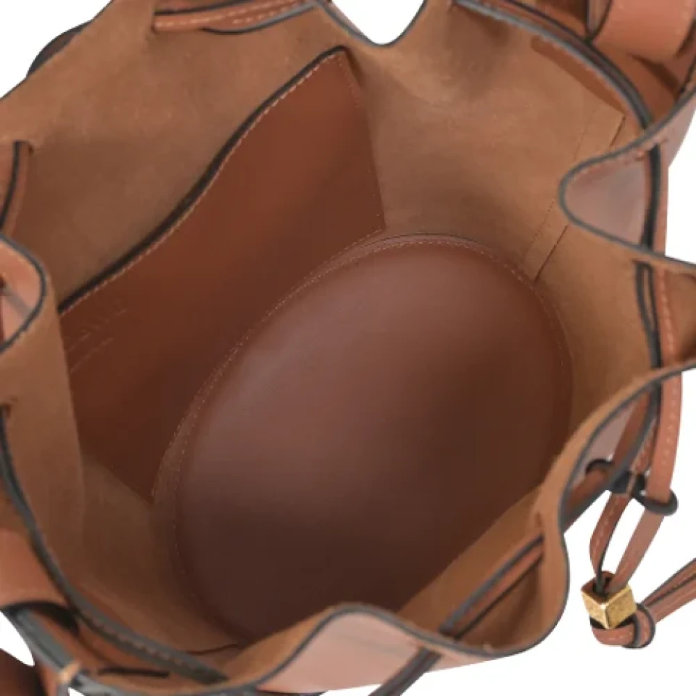 Loewe Pre-owned Leather shoulder-bags Brown Dames