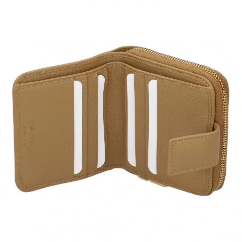 Yves Saint Laurent Vintage Pre-owned Leather wallets Beige Dames