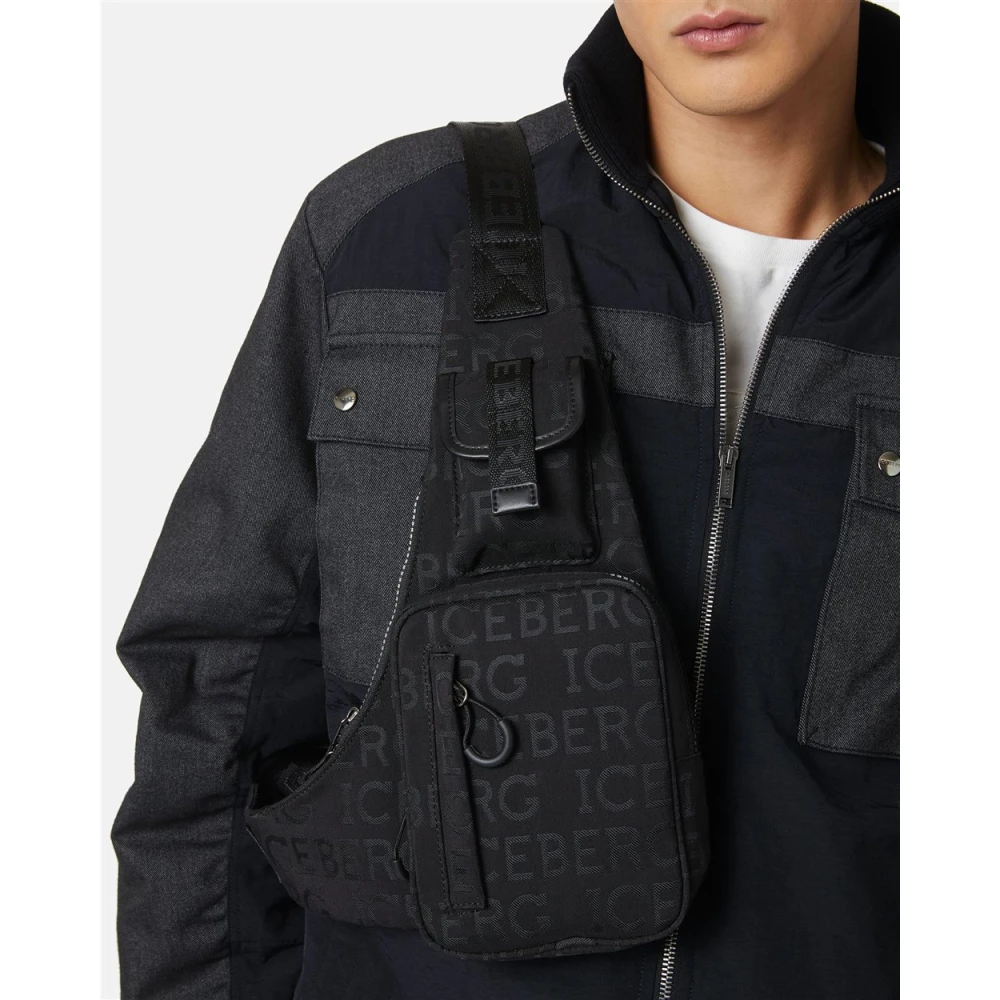 Iceberg Een schoudertas met allover logo Black Heren