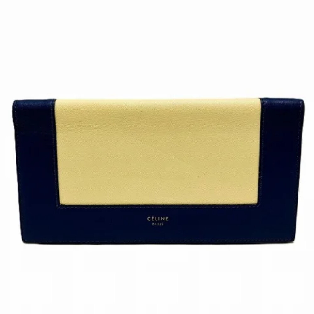 Shop fashion from Celine Vintage online on Miinto Shop fashion from Celine Vintage online on Miinto