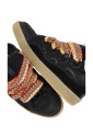 sneakers-en-cuir-noir-a-motif-chevrons