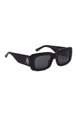 black-rectangle-sunglasses