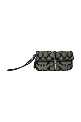 Pre-owned Fabric Clutch