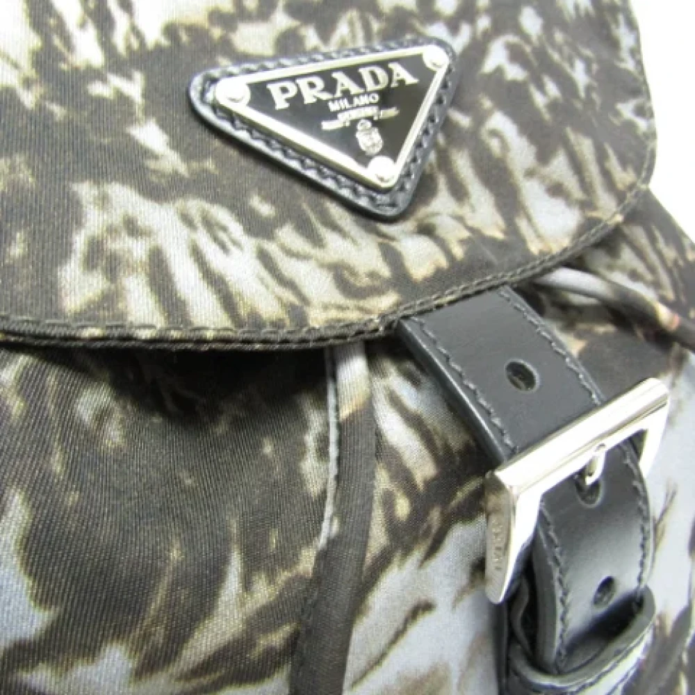 Prada Vintage Pre-owned Nylon shoulder-bags Gray Dames