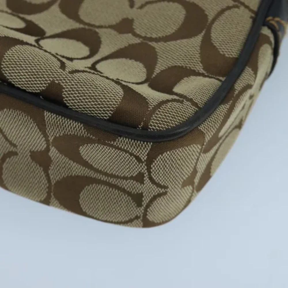 Coach Pre-owned Canvas handbags Beige Dames
