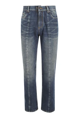 Jeans med slitningar och raka ben