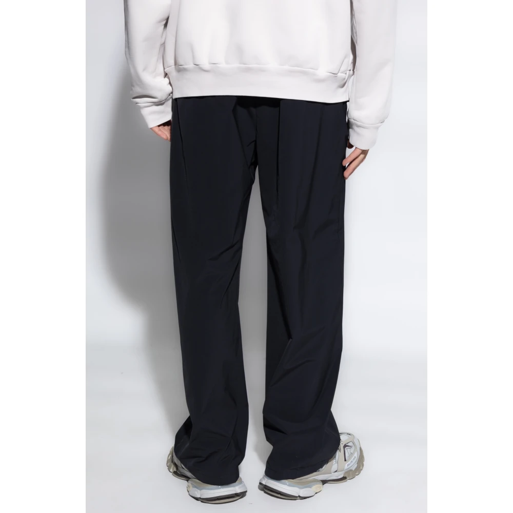 Balenciaga Nylon broek met bedrukt logo Black Heren