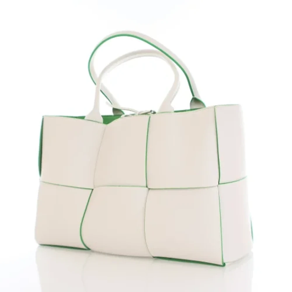 Bottega Veneta Vintage Pre-owned Leather handbags White Dames