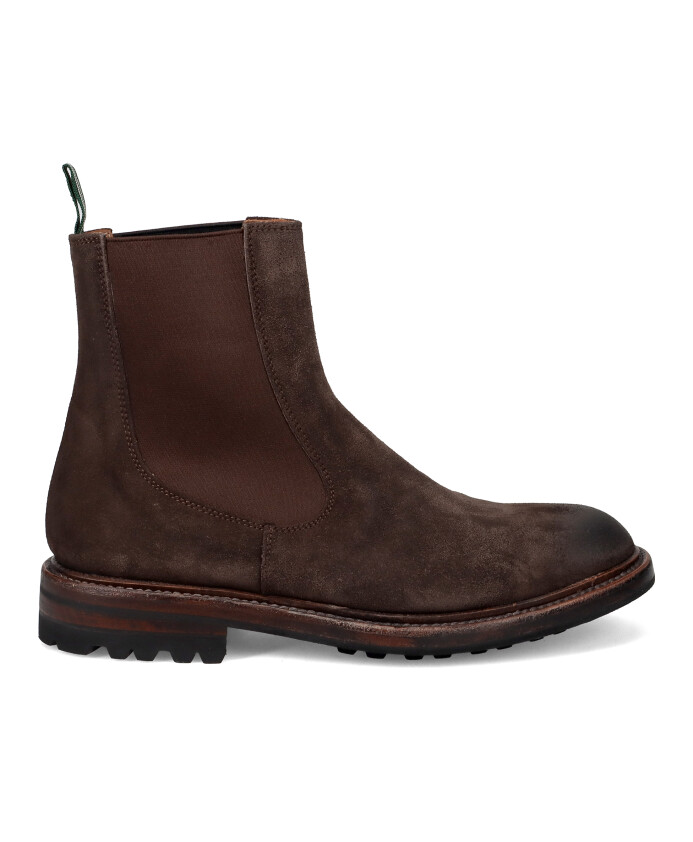 handcrafted-brown-boots-for-shoe-lovers