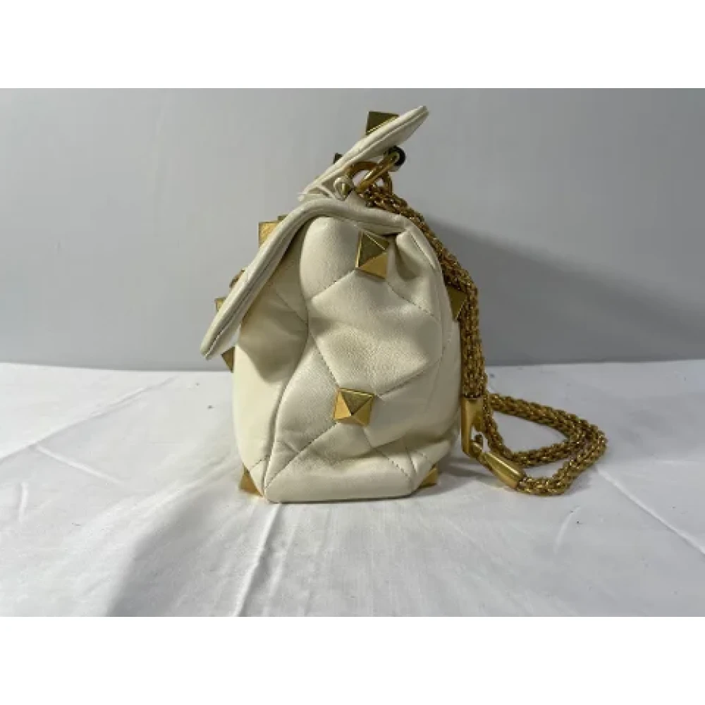 Valentino Vintage Pre-owned Leather shoulder-bags White Dames