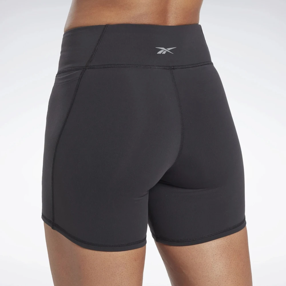 Reebok Lux Bootie Short Black Dames