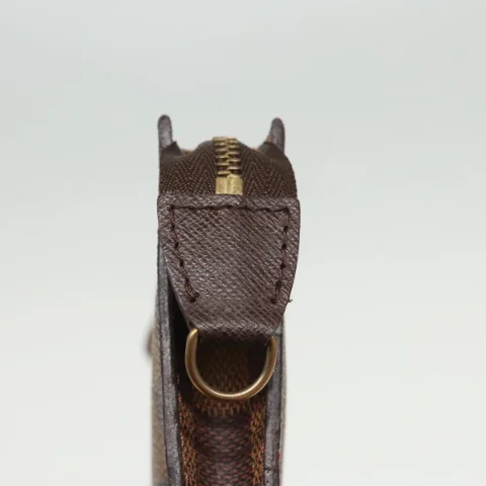 Louis Vuitton Vintage Pre-owned Canvas pouches Brown Dames